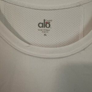 NWT ALO Yoga White CoolFit Shirt XL